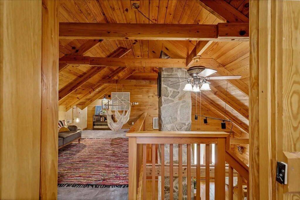 Cozy Cabin @James River; Live/Work/Play Experience in Henrico County
