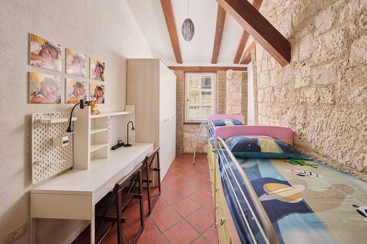 Romantisches Steinhaus im Zentrum von Umag direkt am Strand mit Parkplatz! in Umag, Umag und Umgebung