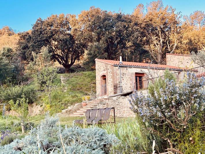 Gîte pour 2 personnes, avec jardin à Vivès