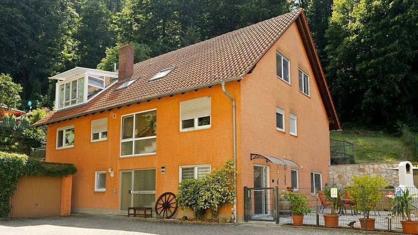 Ferienwohnung für 3 Personen, mit Terrasse und Garten in Bad Dürkheim