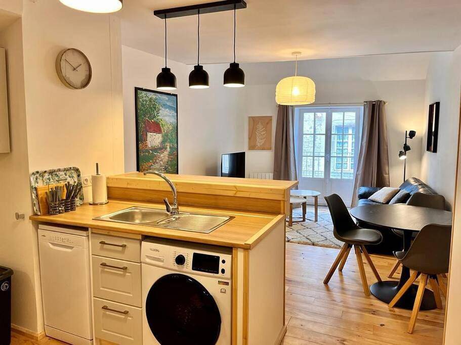 Appartement entier, One-Bedroom Apartment in Valognes, Côte de la Déroute