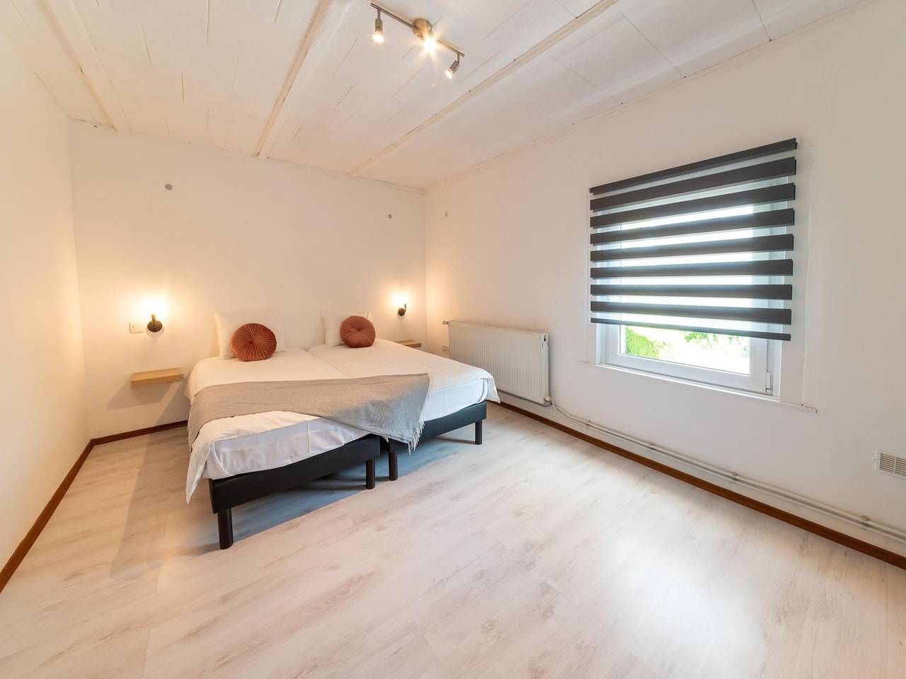 Spacious holiday home with garden in Bütgenbach, Naturpark Hohes Venn