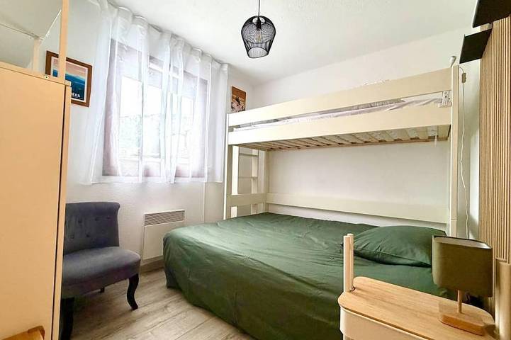Entire apartment, Aux Angles apartment, lake view, 5 minutes walk from the village center! in Les Angles, Parc naturel régional des Pyrénées catalanes