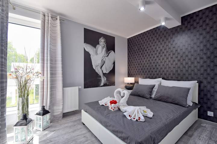 Ganze Wohnung, Stylish Apartment with Balcony | 400 m from the Beach in Międzyzdroje, Misdroy (Gemeinde)