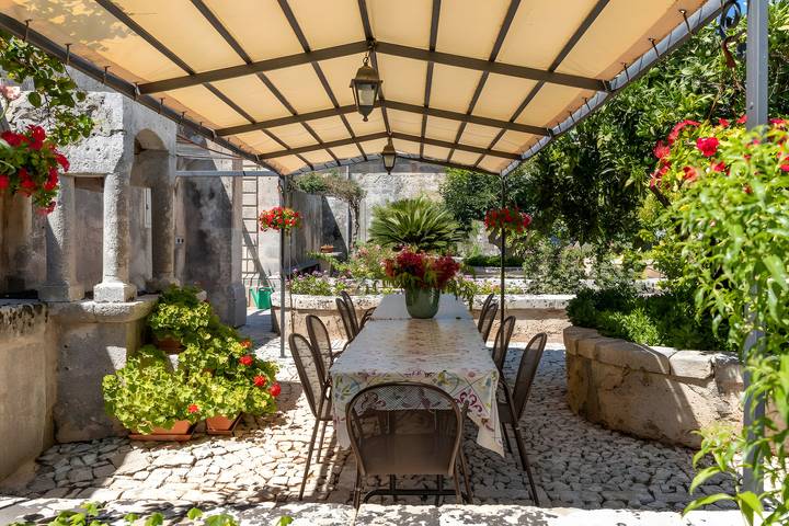 Appartamento per 3 persone, con giardino a Modica