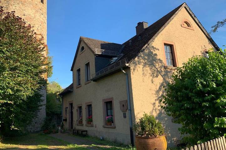 Ferienwohnung für 5 Personen, mit Garten in Hillesheim
