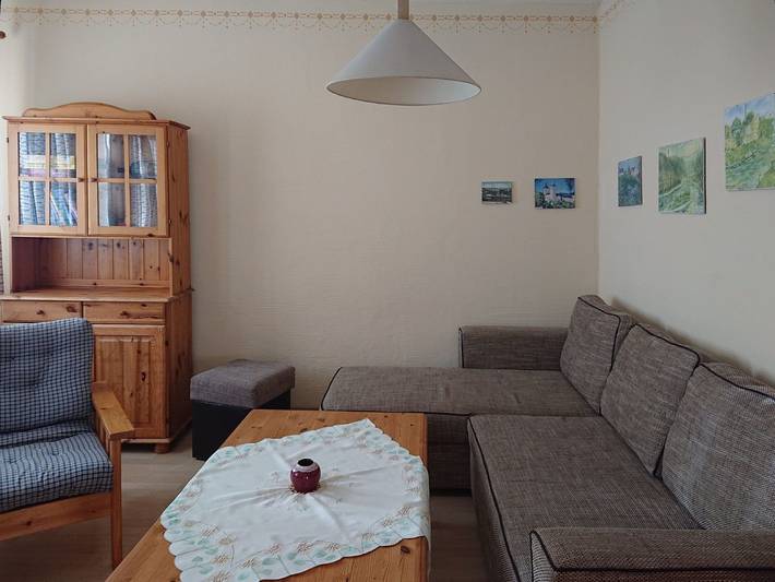 Mit Garten, Weinlaube und Aussenpool in Kössern, Grimma