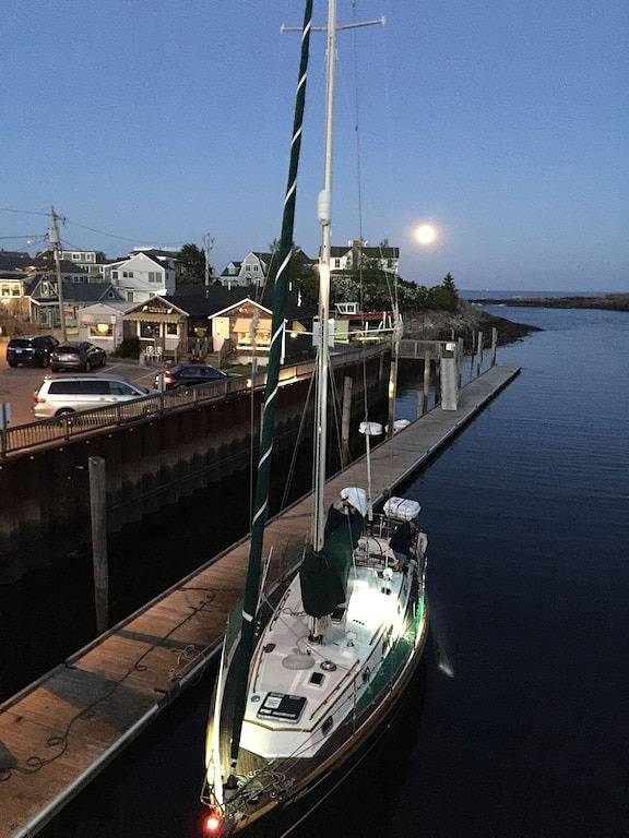 Ganze Wohnung, Charmante, malerische Wohnung 5 min. Gehen Sie zu Perkins Cove in York (Maine), York County