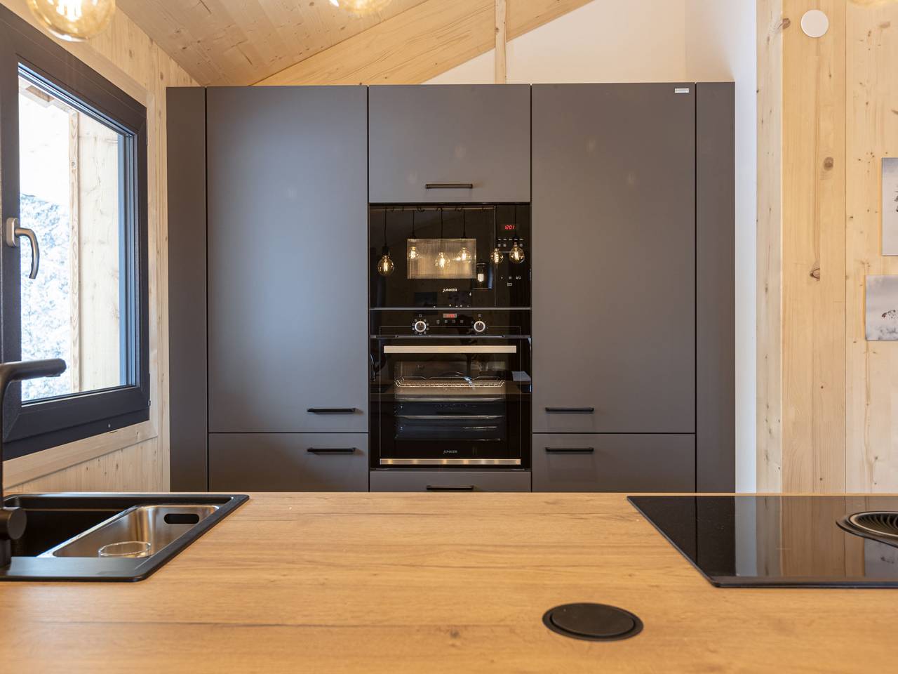 Superior Chalet mit Sprudelpool innen in Stadl-Predlitz, Turracher Höhe