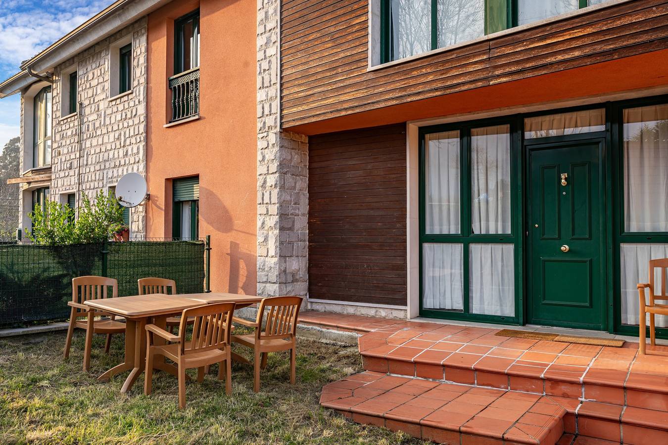 Ganze Wohnung, Apartment 'A' an der Küste von Llanes in Celorio, Llanes