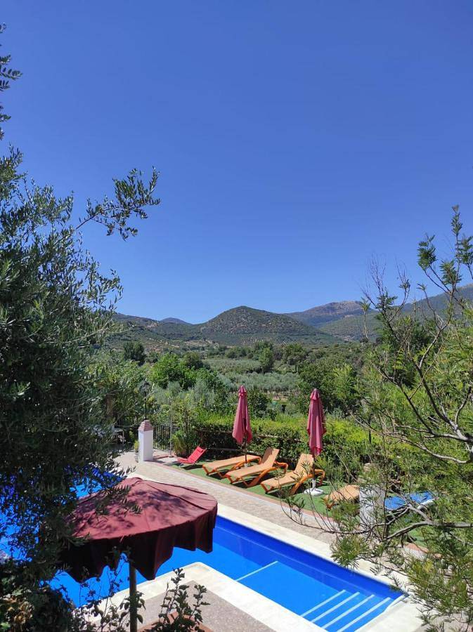 Maison de campagne pour 7 personnes, avec vue ainsi que piscine et jardin à Carcabuey - 4