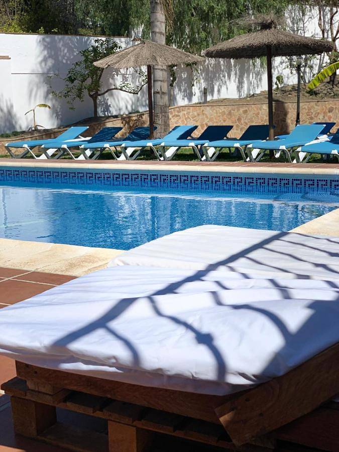 Casa de vacaciones para 17 personas, con vistas además de piscina y jardín - 1