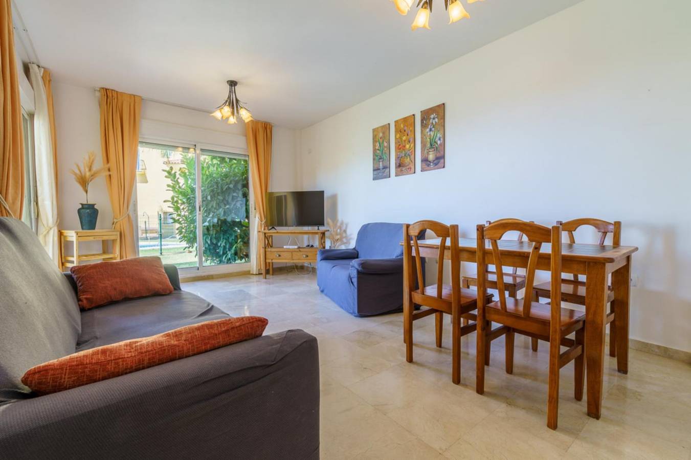 Entire apartment, Holiday apartment for 4 people in Urbanizacion Calahonda, Mijas