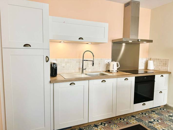 Ganze Wohnung, **Fouesnant: Appartement 4 pers. rénové à 50m de la plage de Cap Coz avec parking** in Bénodet, Quimper und Umgebung