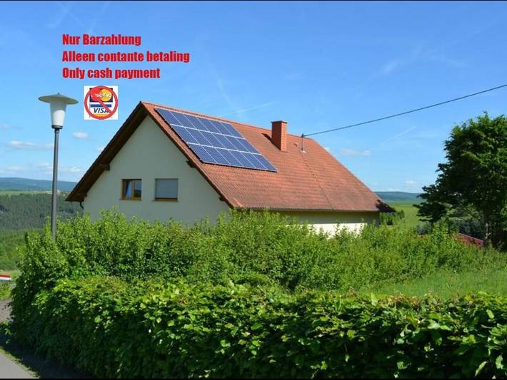 Ferienwohnung für 4 Personen, mit Balkon und Terrasse sowie Sauna und Ausblick in Beuren (Hochwald)