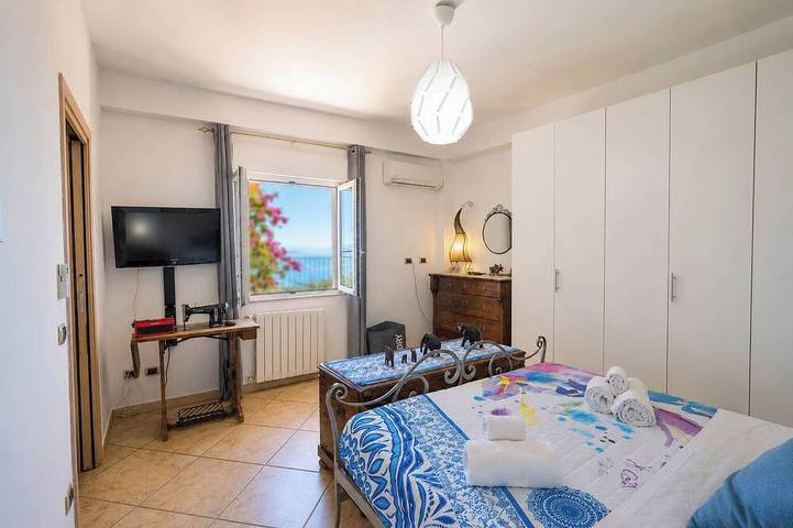 Appartamento intero, Casa Cloe terrazza panoramica vista mare in Taormina, Provincia di Messina