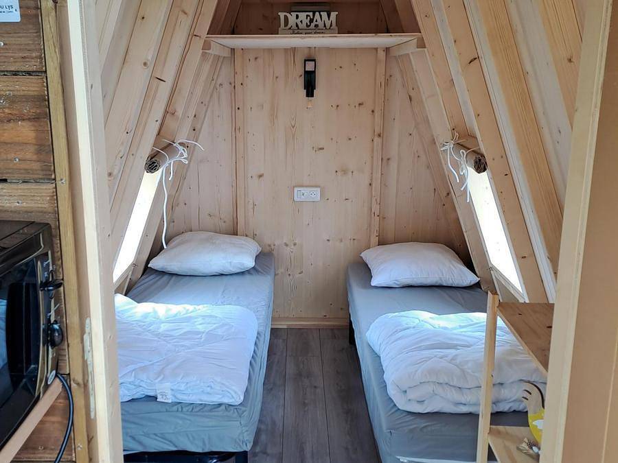 Camping Kerlaz - Uniek 2 personen - Tipi hut 12m², 2 slaapkamers 2023 zonder eigen badkamer in Tréguennec, Côte de Cornouaille