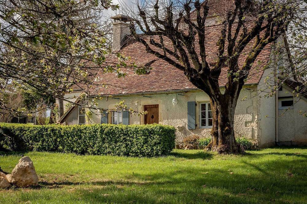 Gîte en Vallée de la Dordogne entre Sarlat et Rocamadour in Pinsac, Lot