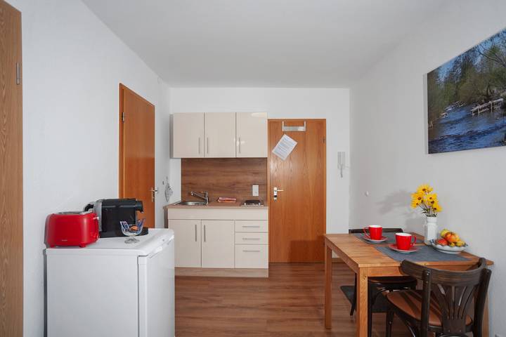 Hel lägenhet, Holiday Apartment 'Eschach' with Shared Garden, Balcony and Wi-Fi in Leutkirch im Allgäu, Region Bodensee-Oberschwaben
