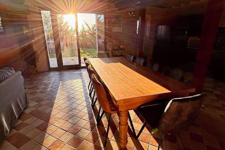 Location de vacances pour 12 personnes, avec piscine à Le Temple-sur-Lot