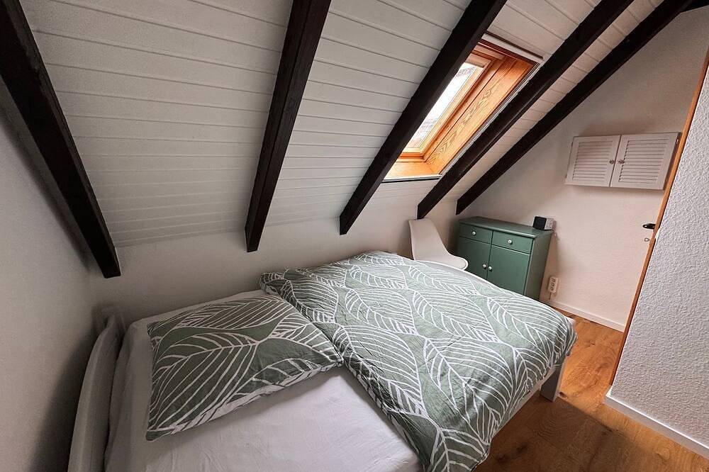 Ganze Wohnung, Ferienwohnung Queller - Schöne Maisonette mit Balkon in Friedrichskoog-Spitze, Friedrichskoog