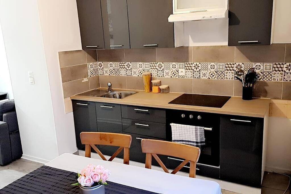 Appartement entier, Two-Bedroom Apartment in L'Horme, Parc Naturel Régional du Pilat