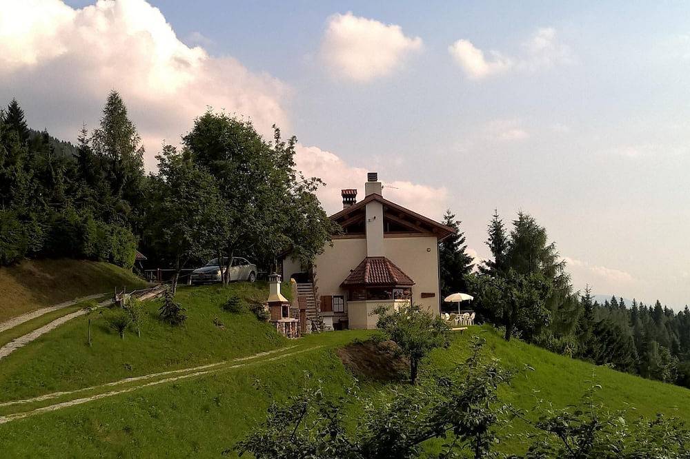 Baita Agaz ... nur einen Steinwurf vom Himmel entfernt. in Sovramonte, Cimonega-Gruppe