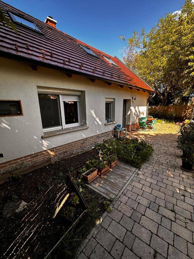 Ferienwohnung für 5 Personen, mit Terrasse und Garten in Keszthely