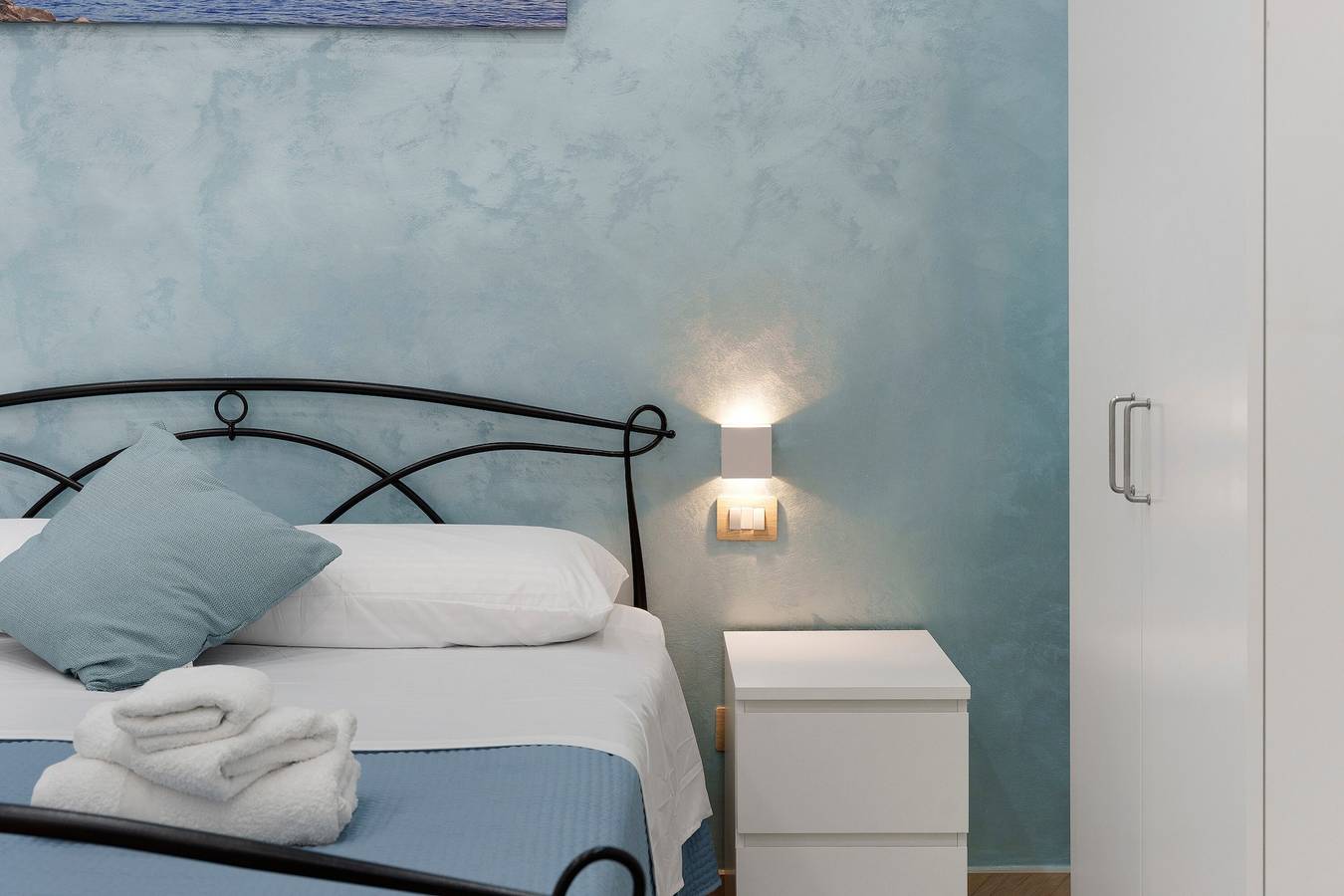 Appartement entier, Studio « Marzia's House » avec Wi-Fi et climatisation in Naples, Province de Naples