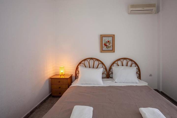 Location de vacances pour 9 personnes, avec vue et jardin, animaux acceptés dans Pefkochori - 3