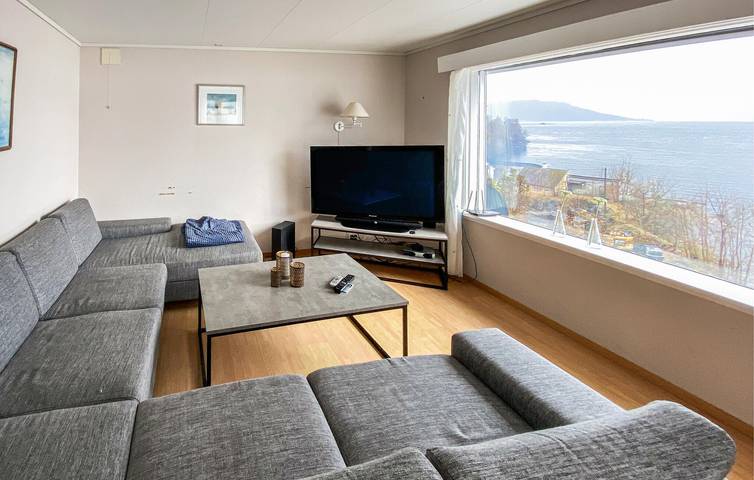 Ferienhaus für 8 Personen mit Terrasse in Kvam herad