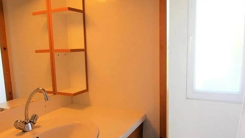 Chalet pour 5 personnes, avec Terrasse et Jardin à Gassin - 4
