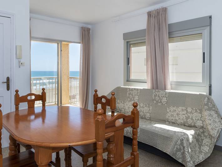 Ganze Wohnung, Meerblick-Apartment mit Terrasse in Cullera in Platja de Sant Antoni (Cullera), Cullera