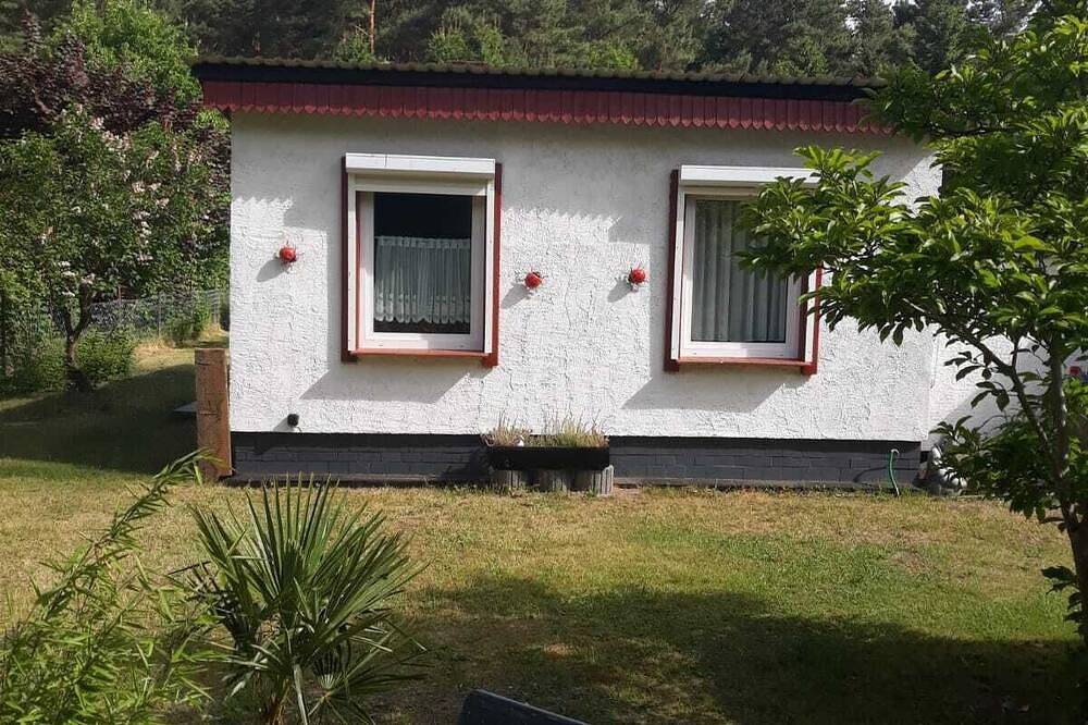 Bungalow in Malchow mit Terrasse, Grill und Parkplatz – Haustiere erlaubt in Malchow, Fleesensee