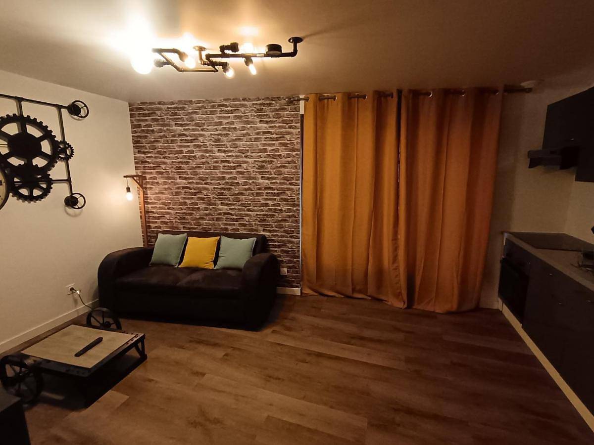 Appartement entier, Loft La Fabrique - Wifi Hd - Télé - Clim in Sainte-Livrade-sur-Lot, Quercy
