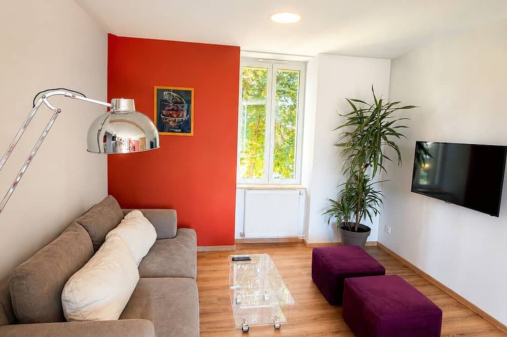 Appartement entier, Gîte Caussenard rénové in Le Massegros, Région de Florac