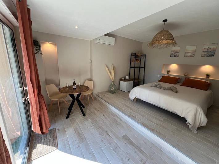 Location de vacances pour 2 personnes, avec vue ainsi que terrasse et jardin à Salvagnac - 3