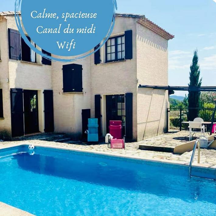 Location de vacances pour 6 personnes, avec Terrasse et Jardin ainsi que Piscine et Vue à Ventenac-en-Minervois