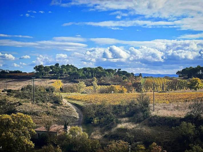 Hôtel pour 2 personnes, avec piscine ainsi que vue et jardin, animaux acceptés à Aragon