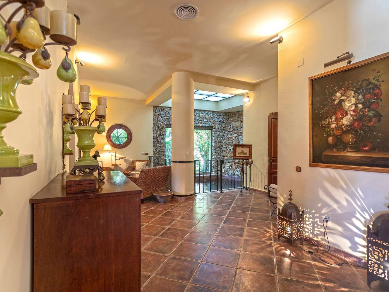 Beheiztes Hallenbad und Freibad in Alcaucín, Provincia de Málaga