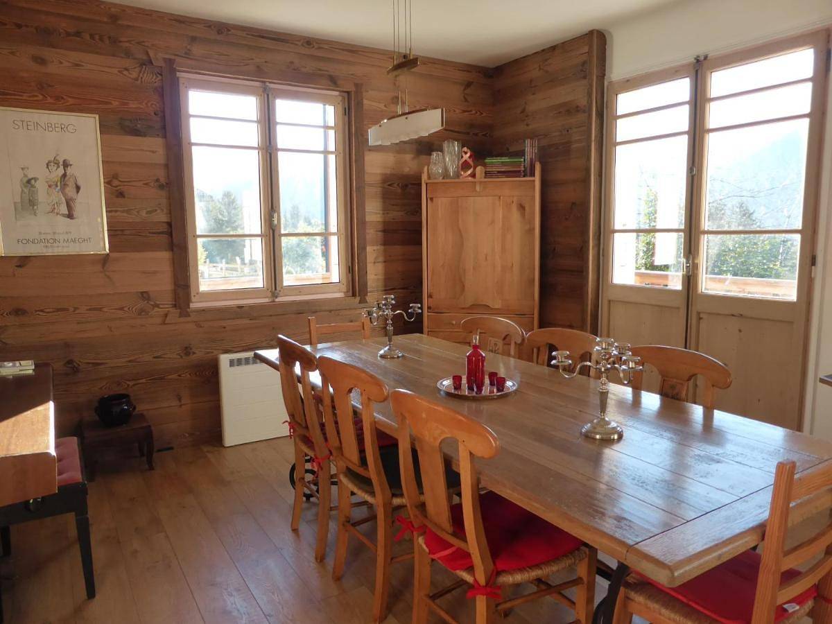 Four-Bedroom House in Plateau d'Assy, Passy