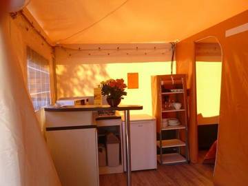 Tente pour 5 Personnes dans Ruoms, Ardèche, Photo 3