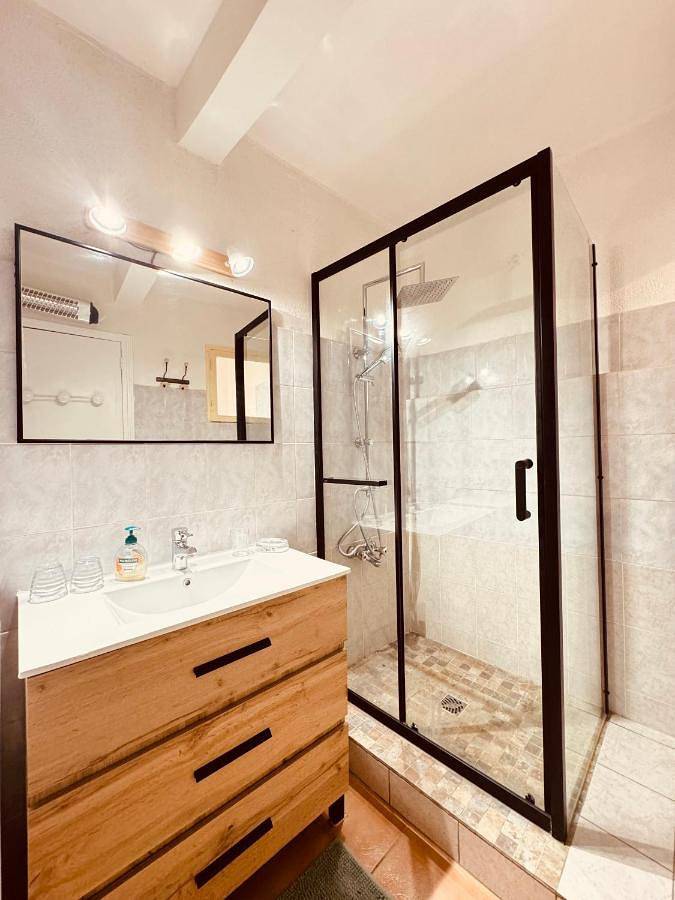 Two-Bedroom House in Canet, Côte méditerranéenne (France)