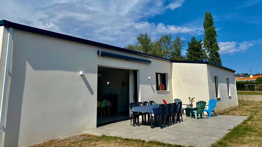 Location de vacances pour 8 personnes, avec jardin à Les Herbiers - 4