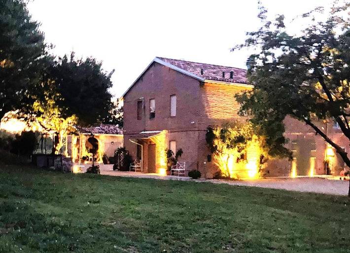 Location de vacances pour 2 personnes, avec vue et jardin à Imola