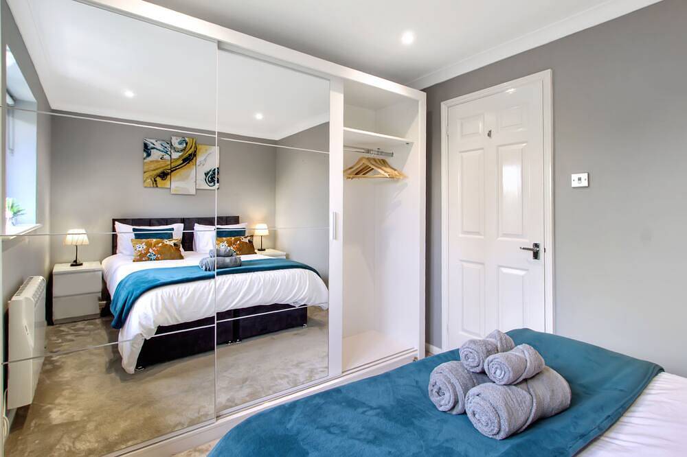 Spotless Two-Bedroom Home with Garden and Parking in Stevenage, Hertfordshire