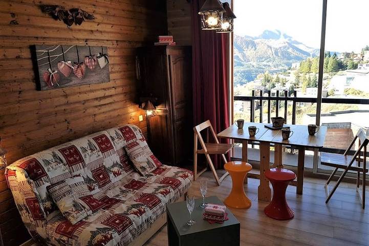 Chalet pour 4 personnes, avec terrasse à Orcières