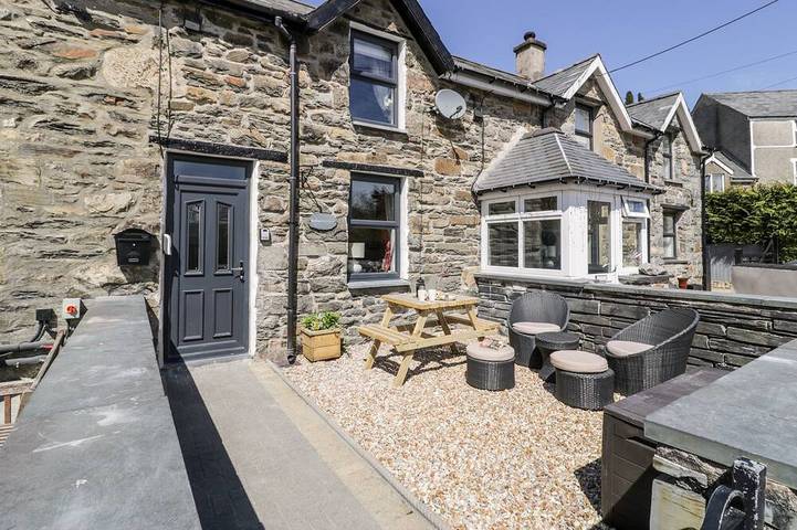 Cottage for 2 people, with garden in Wales