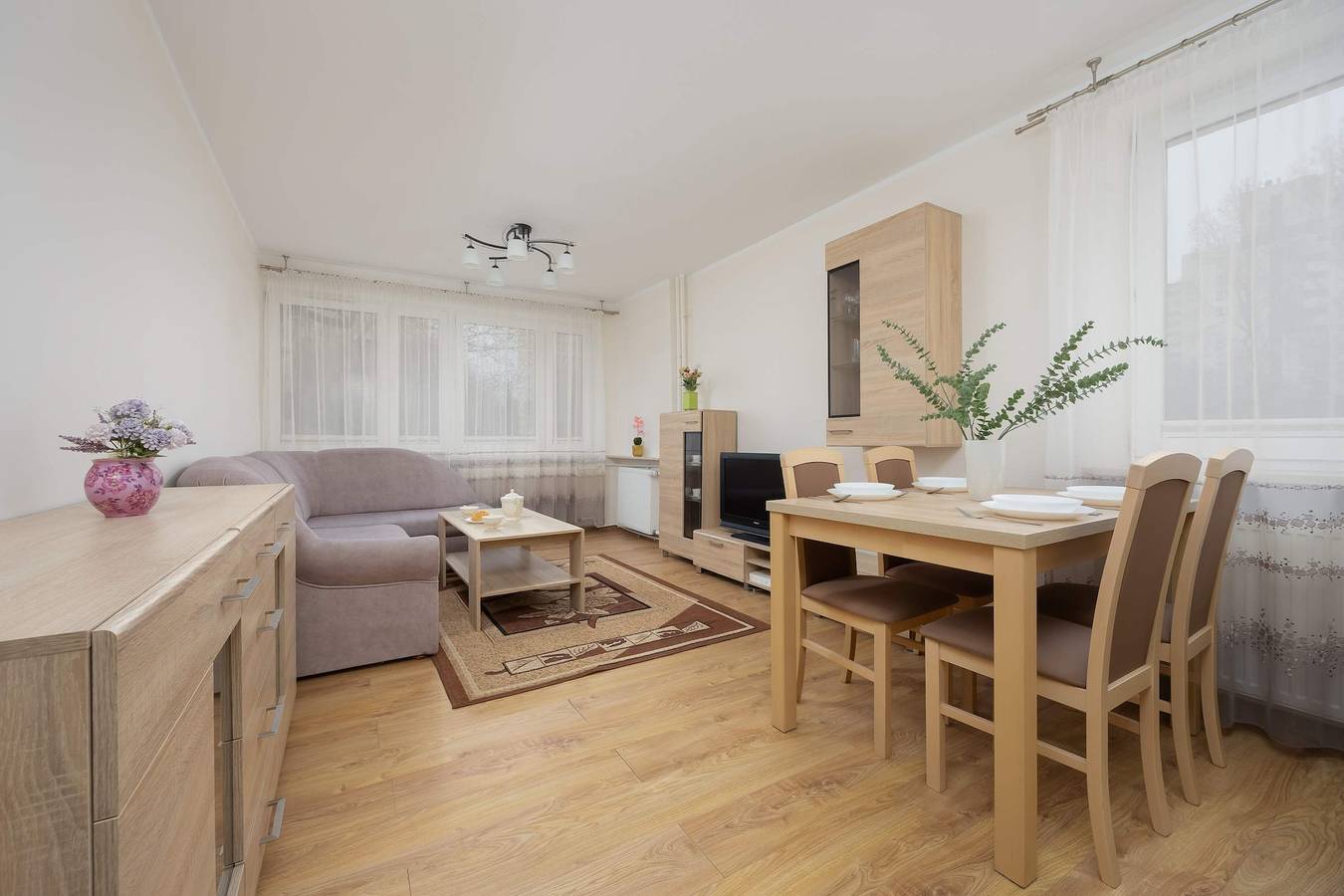 Apartamento entero, Cieszyńska 5 | Family apartment | Playground in Mokotów, Varsovia