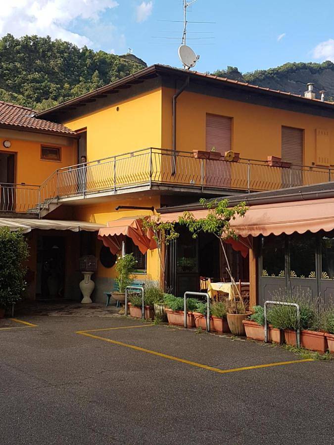 Location de vacances pour 2 personnes, avec terrasse à Sarnico - 2